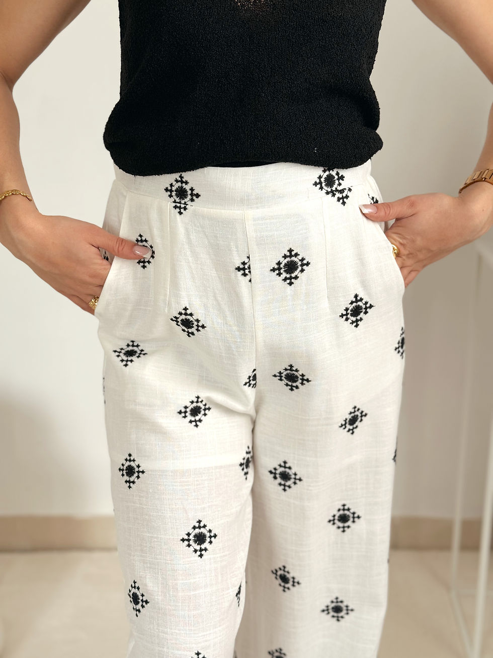 Miniature : Pantalon blanc brodé "Kate"