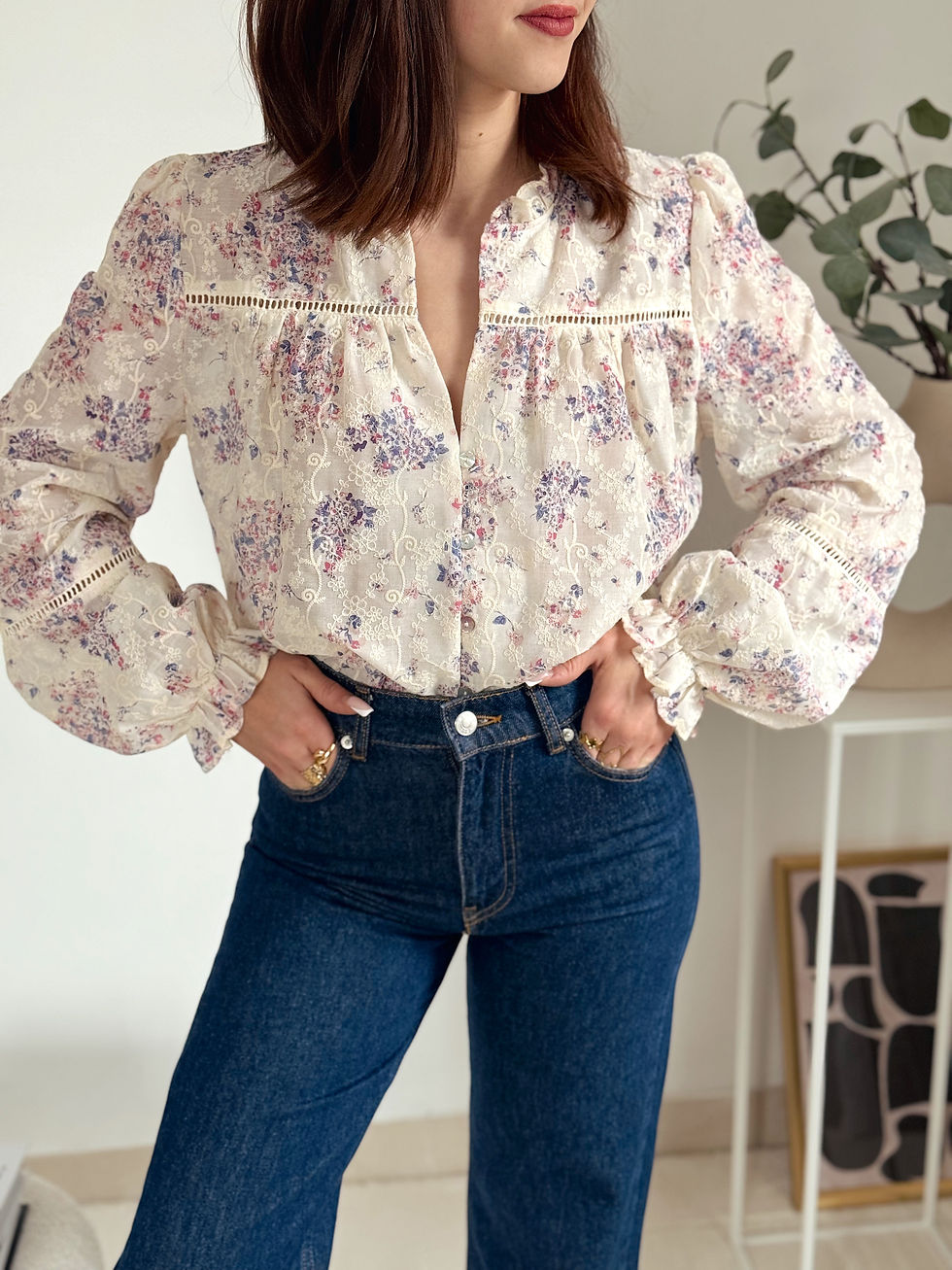 Miniature : Blouse brodée fleurie "Helena"
