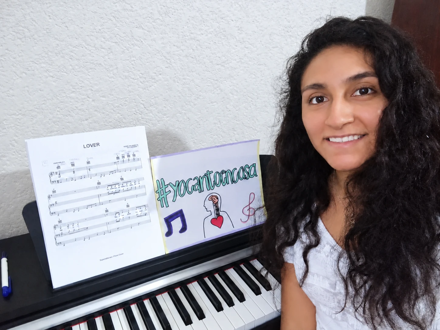 Canto con acompañamiento · «Yo canto en casa»
