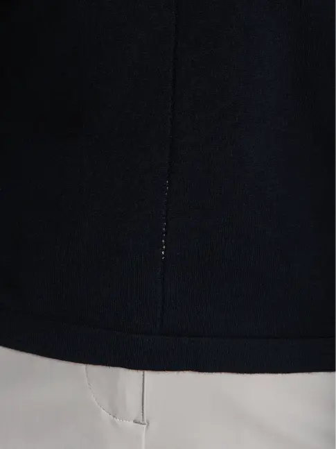 Italian made GOTS-certified polo for luxury yacht crew
