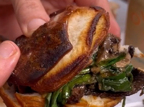 Hojaldre relleno de hongos