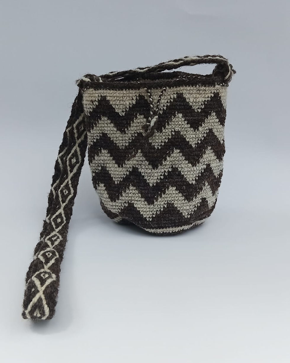Miniatura: Mochila Nasa de Lana de Ovejo – Tejido cálido y ancestral