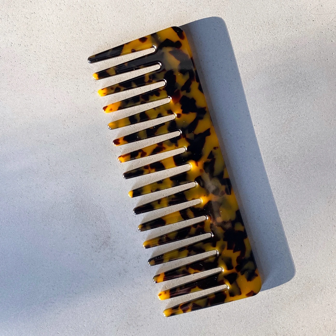 Lush Comb