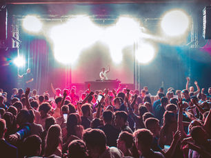 Top Wedding Songs for Modern Couples 2025: Move Over YMCA!