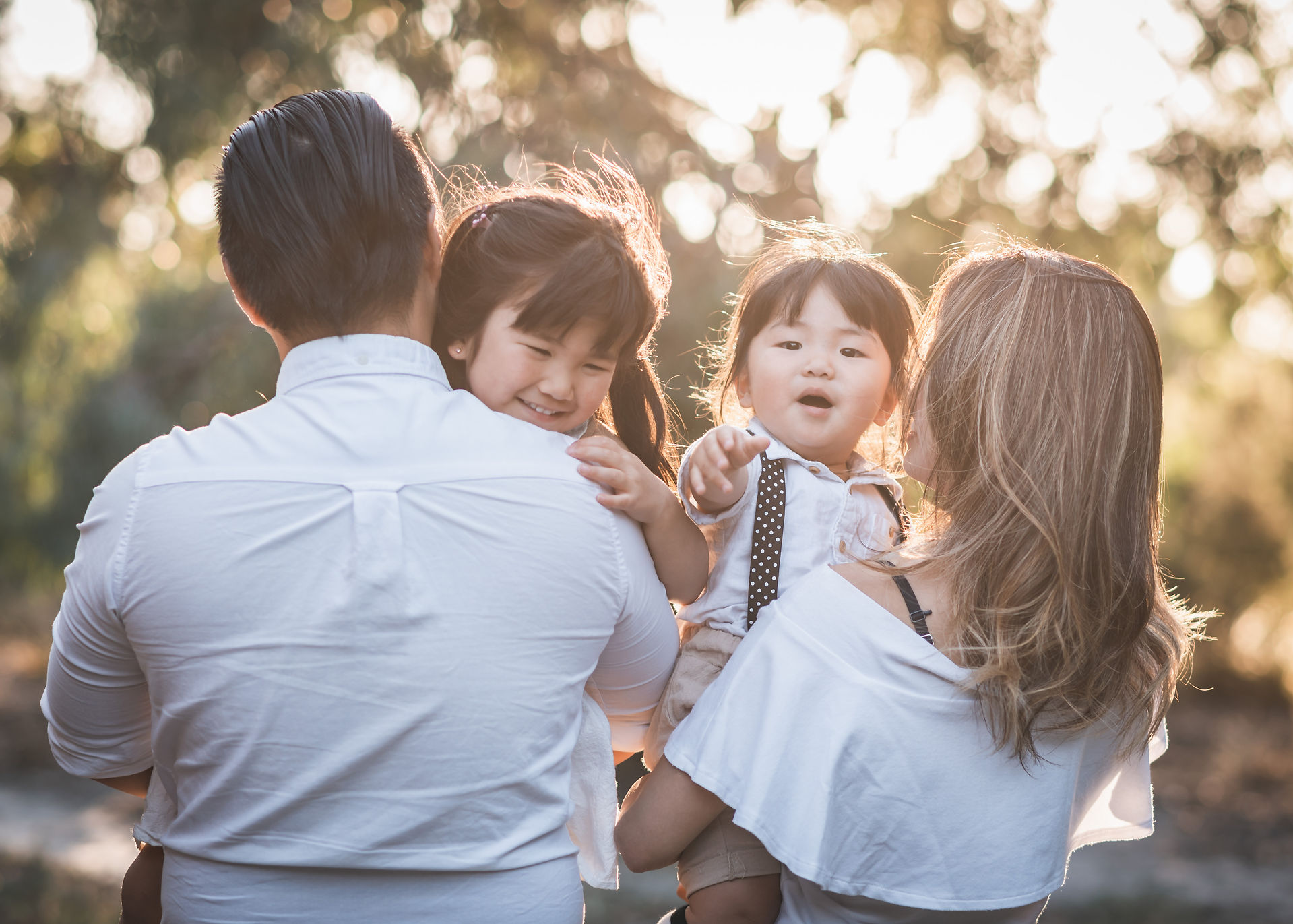 Lifestyle family photography golden light
