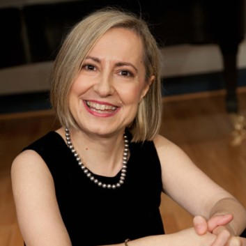 Pavlina Dokovska, Piano