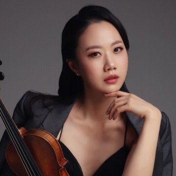 Naria Kim
