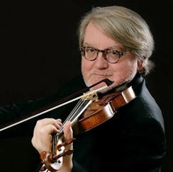 Tomasz Tomaszewski, Violin