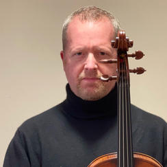 Brett Deubner, Viola