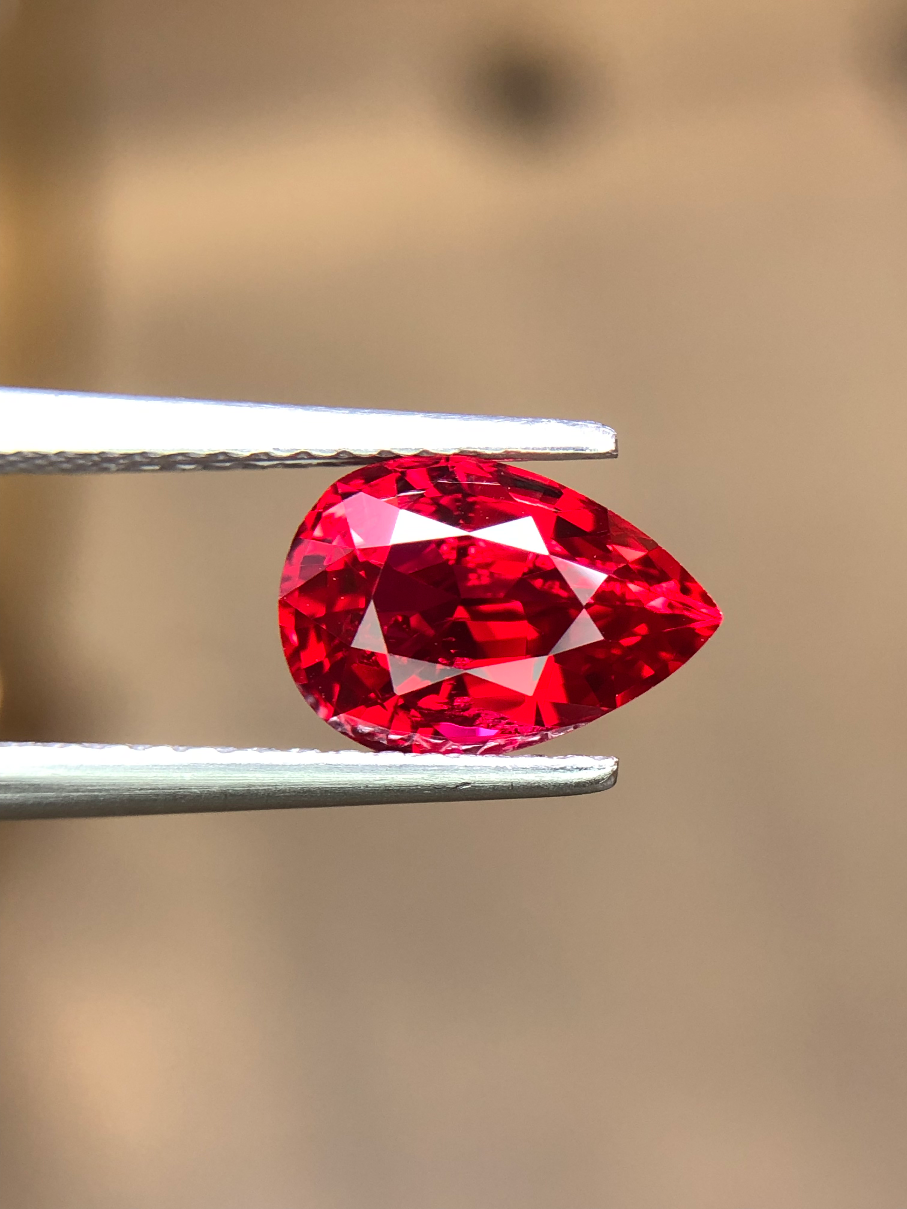 Exceptional 1.94 Carats Burma Vivid Red Spinel