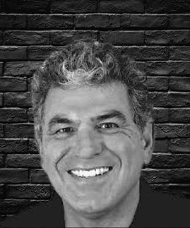 Copy of Black and Red Creative Minimalist Kiss Beauty Salon Logo copy 4_edited_edited.jpg