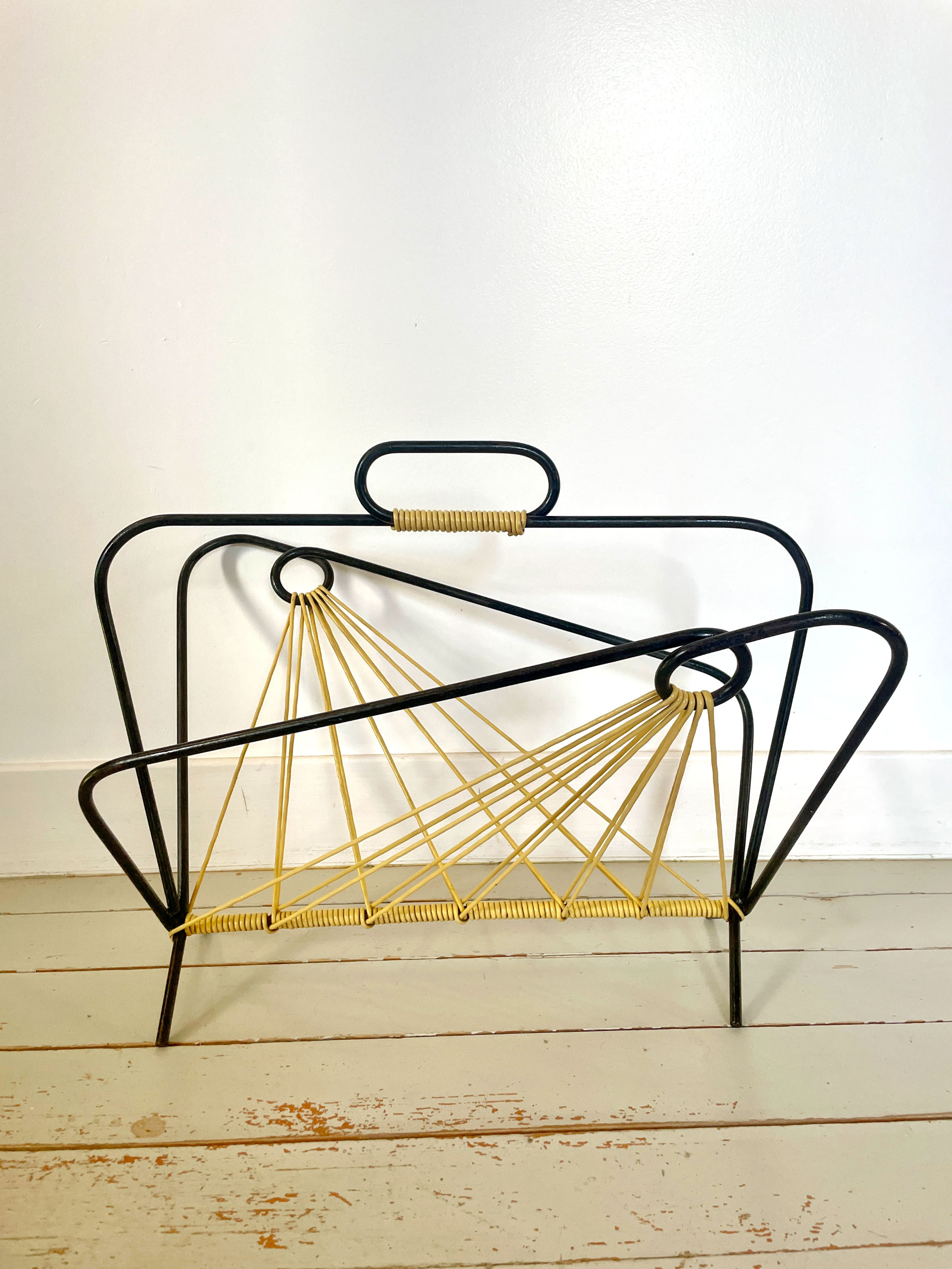 Porte-revues scoubidou
