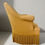 Miniature : Fauteuil crapaud en tissu jaune