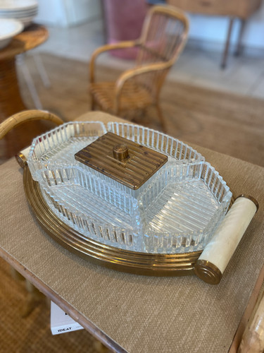 Recevez vos invités avec ce plateau apéritif Recevez vos invités avec ce plateau apéritif