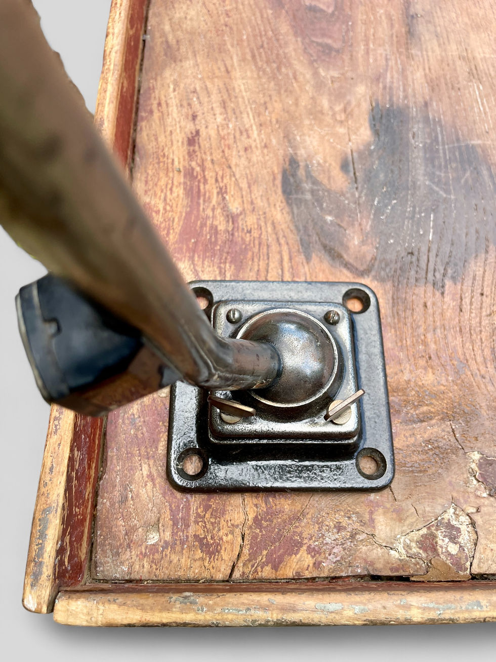 Miniature : Lampe d'atelier patinée