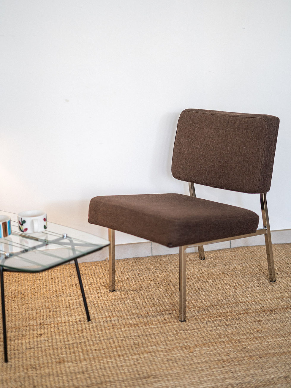 Chauffeuse moderniste