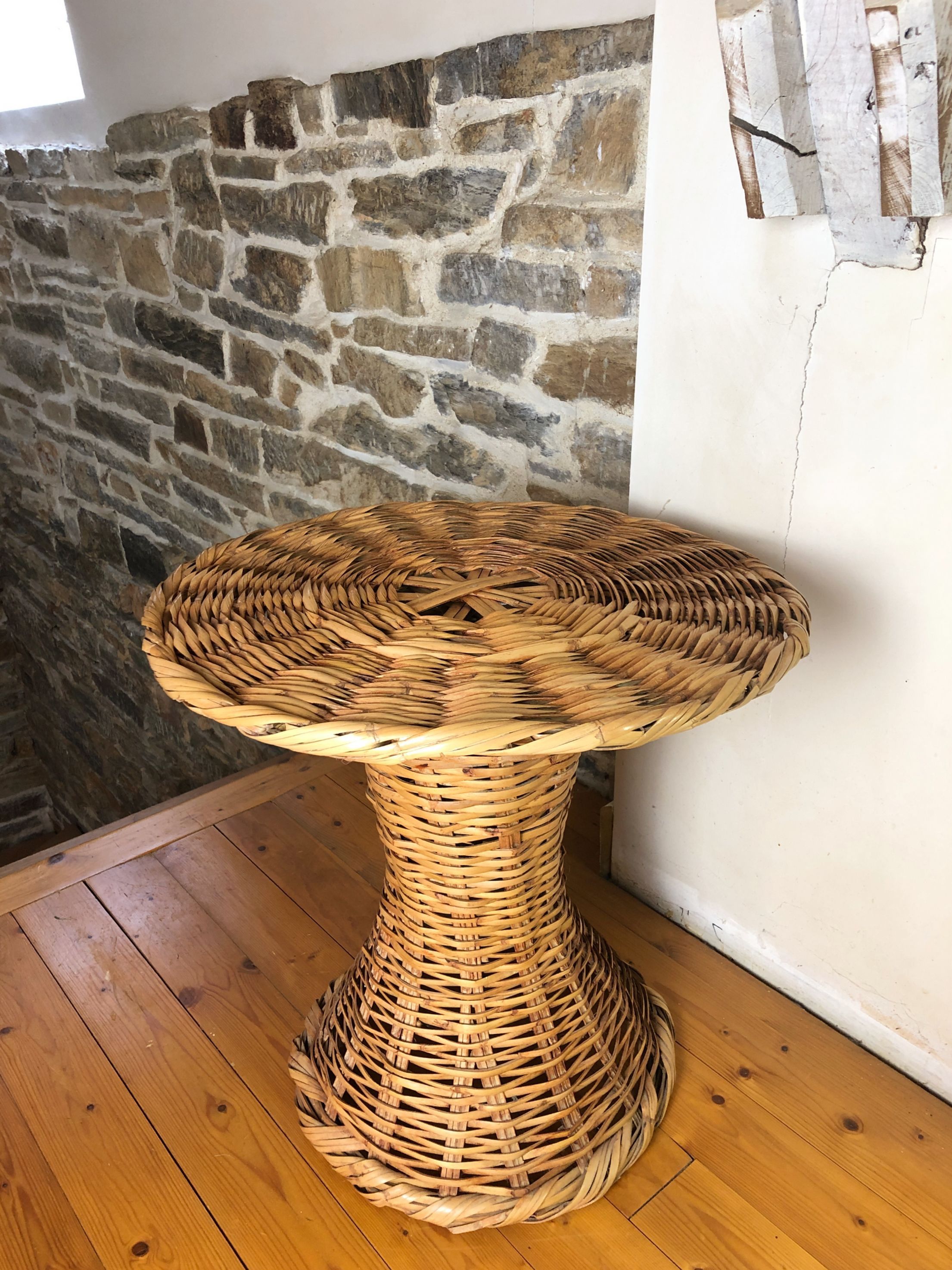 Table basse en fibres tressées