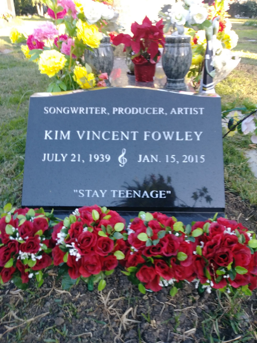 Kim Fowley's Grave; Gravestone, flowers