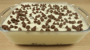 🍫🥛 Travessa Gelada de Leite Ninho com Chocolate: sobremesa fácil e irresistível