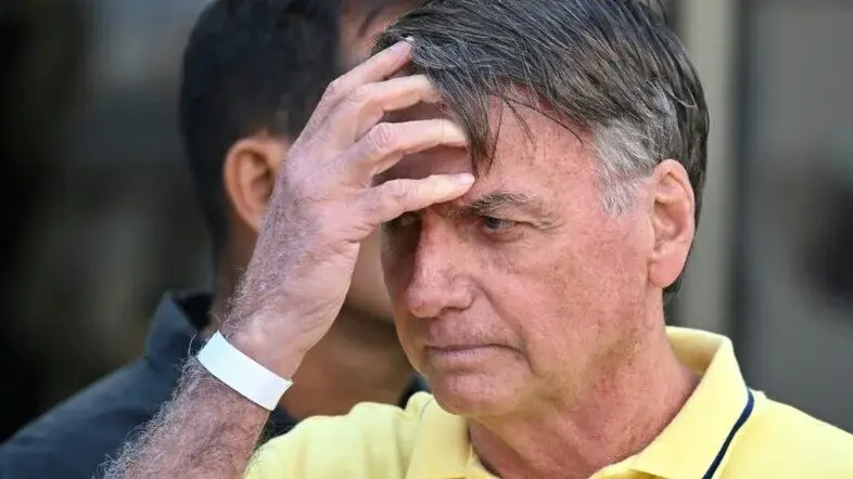 🏛️ Prisão de Bolsonaro: Defesa pede cuidador especial em prisão domiciliar