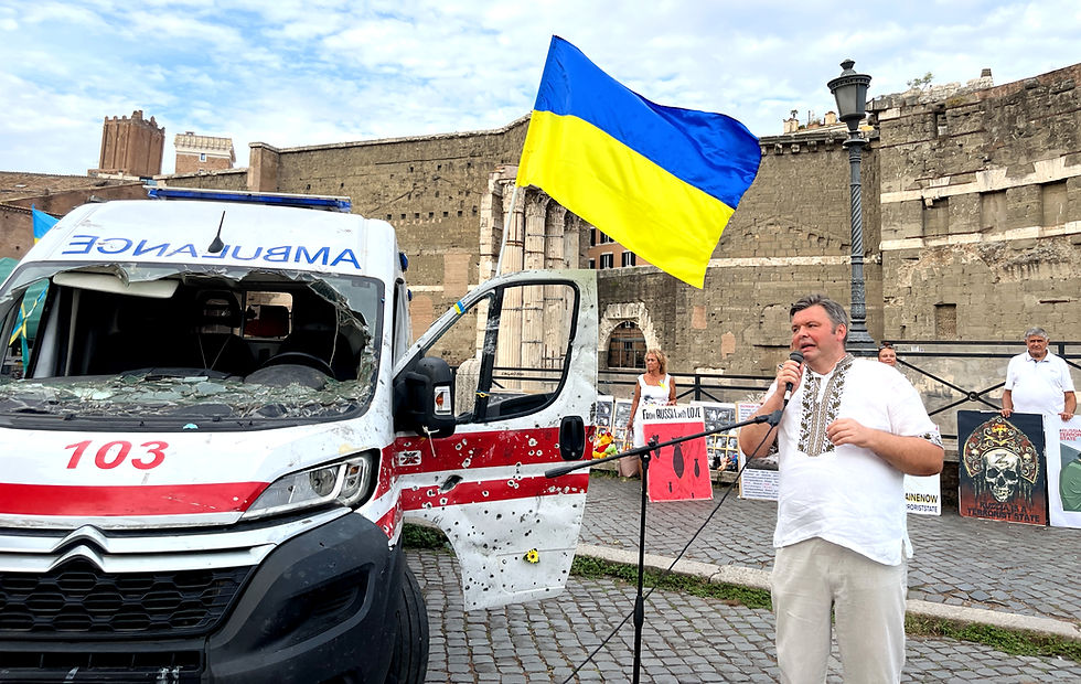 "Ukraine is calling": l'ambulanza mitragliata a Kharkiv ai Fori imperiali: