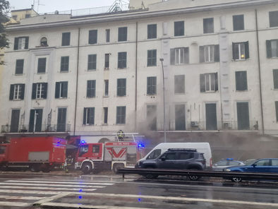Ostiense, incendio nella celebre pasticceria Andreotti: ferito pompiere