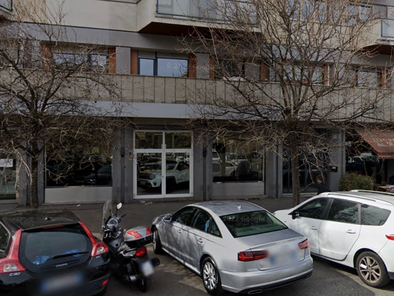 Sit-in a piazza della Radio, sotto casa di Kamel e il figlio Karim da oggi sotto sfratto