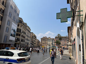 Il termometro di piazza di Spagna segna 40 gradi