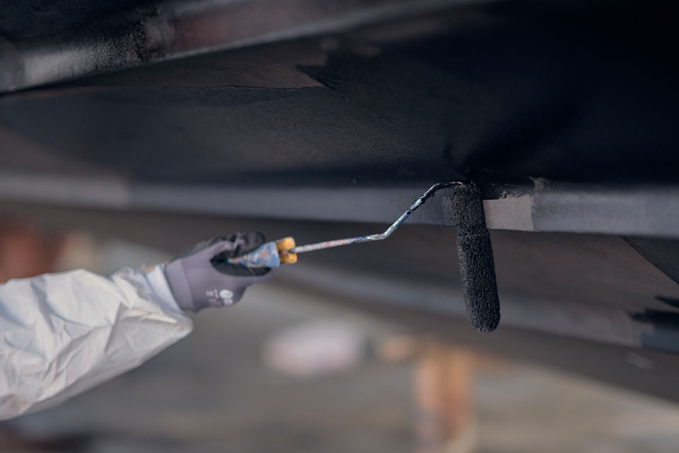 boat service repaint shipyard betina croatia