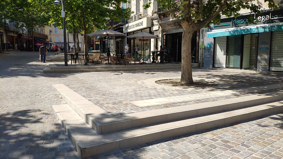 Draguignan - Place du marché