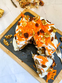 HIGH PROTEIN CARROT CAKE |VEGA(N) & GLUTENFREE