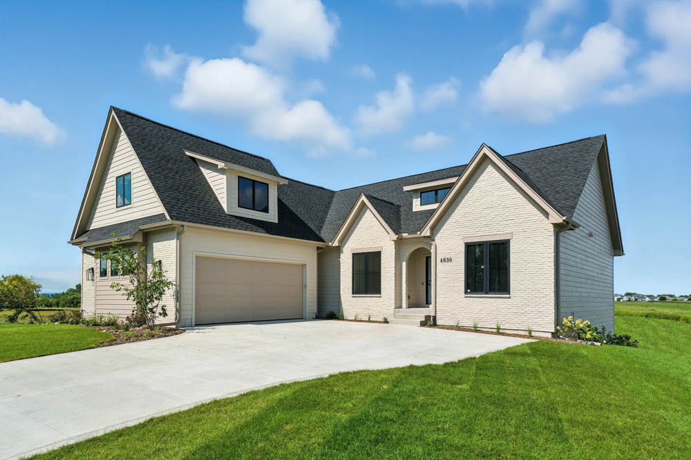 Luxury home exterior video tour