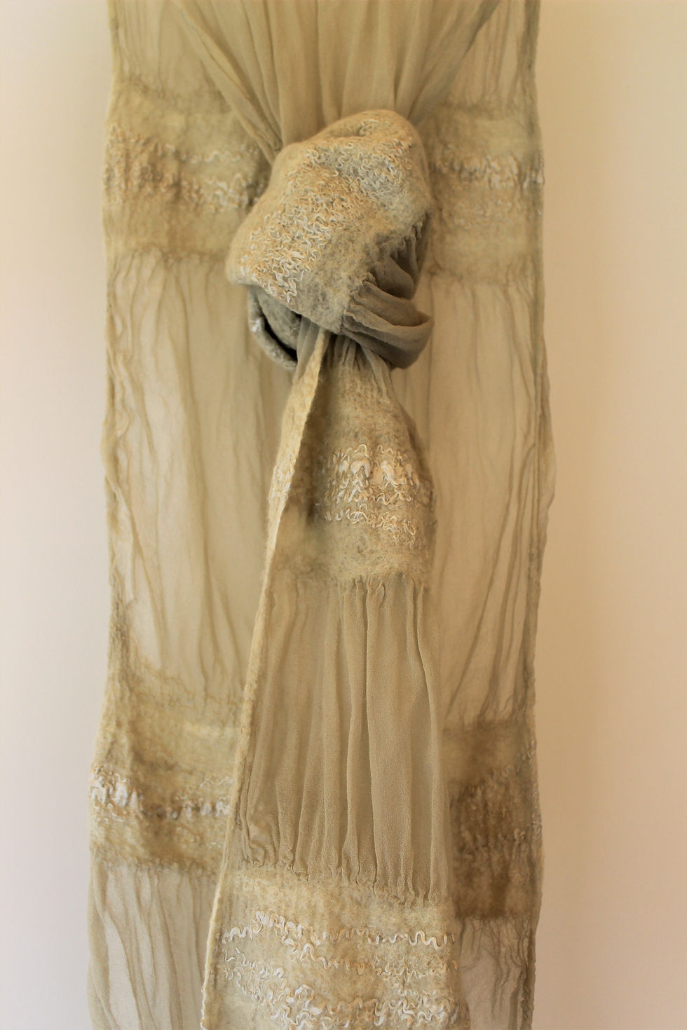 Thumbnail: yang silk scarf - medium 'moss'