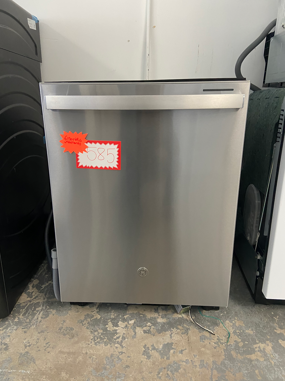 GE PBT865SSPFS — 24″ Built-In Dishwasher (Stainless Steel, 45 dB)