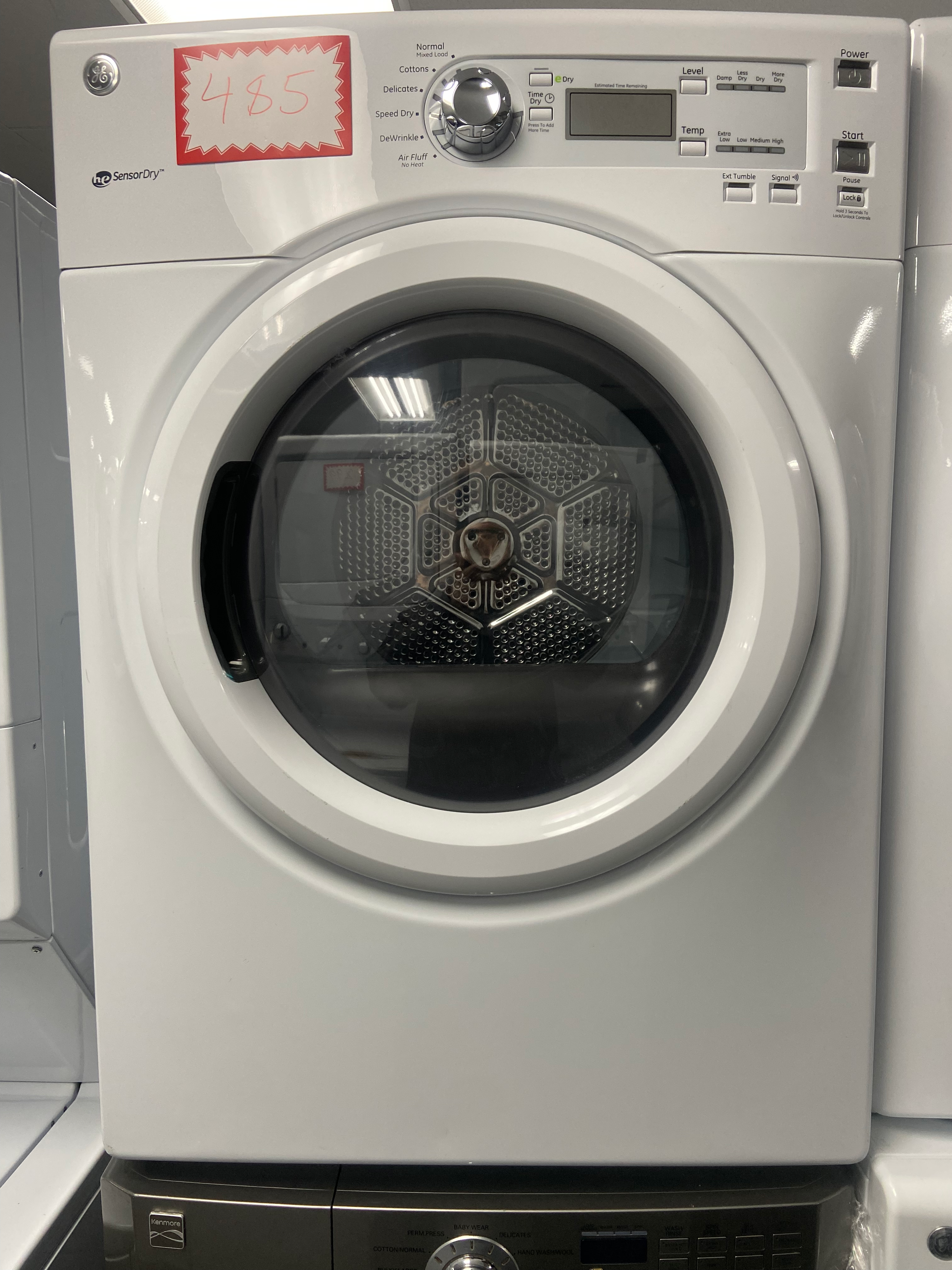 GE GFMN110ED2WW — 4.4 cu. ft. Electric Dryer (White, 27″)