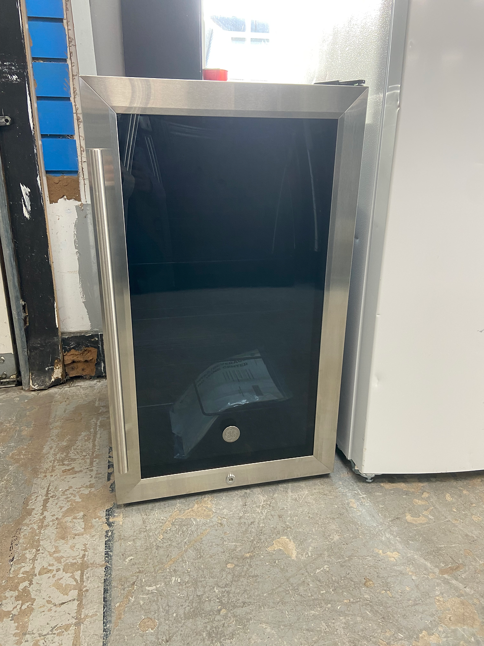 GE GWS04HAEESS — 4.4 cu. ft. Wine & Beverage Cooler (Stainless Steel)