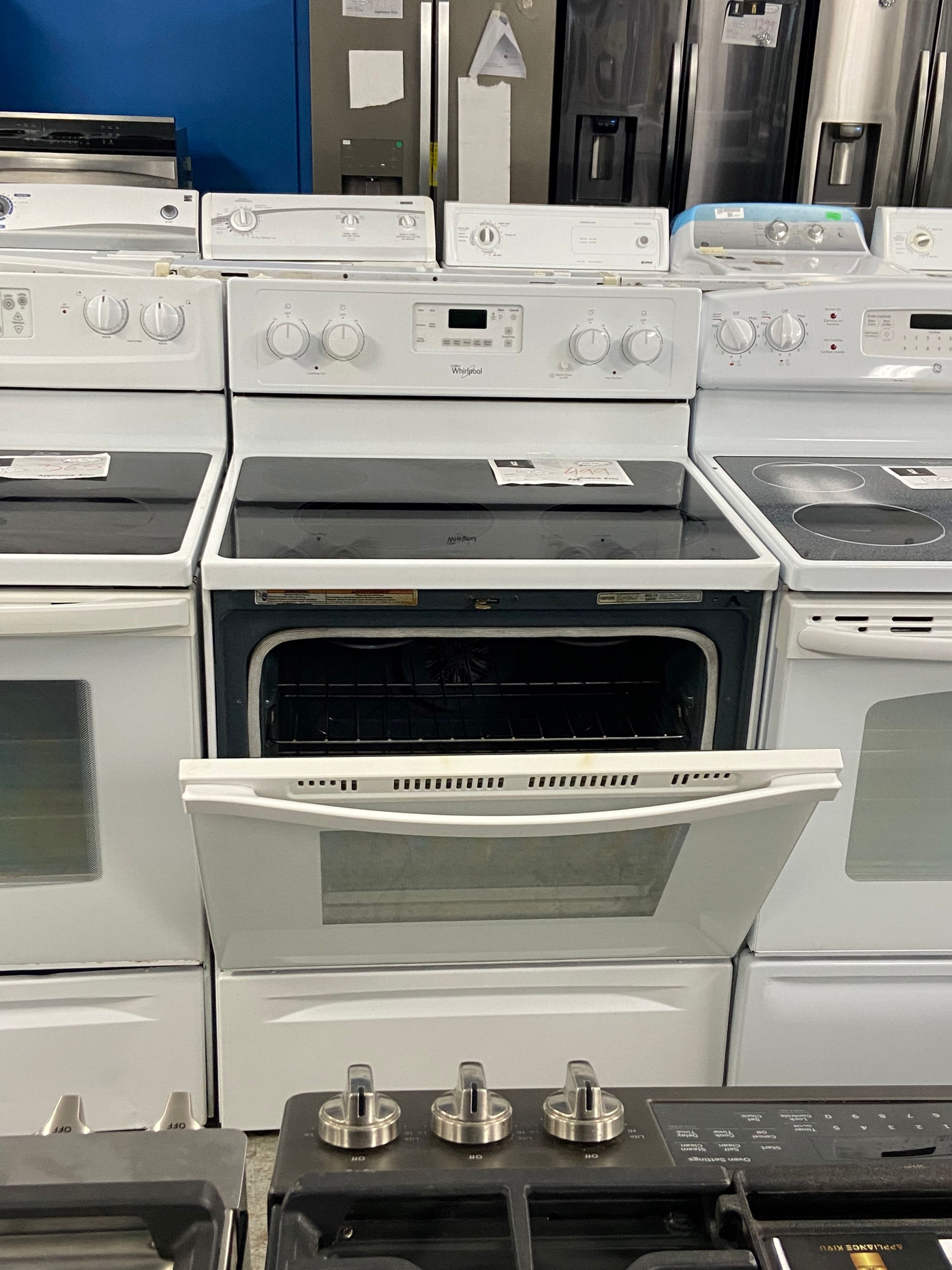 Whirlpool electric 30” Convection stove