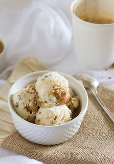 Pecan-praline-ice-cream-2.jpg