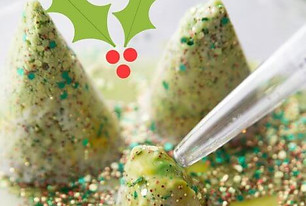 Fizzing-Trees-Christmas-Science-468x1024