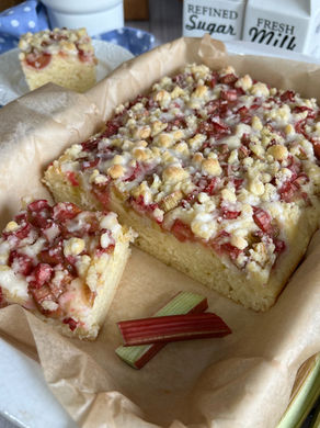 Ciasto z rabarbarem i kruszonką - proty przepis