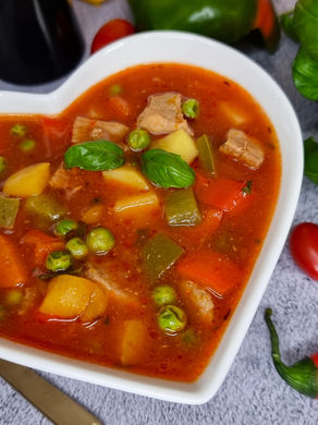 🫑 Pyszna zupa gulaszowa - obiad dla całej rodziny 🌶️