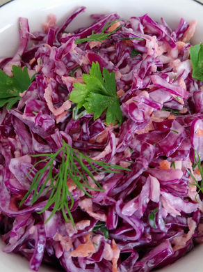 Najlepsza surówka z czerwonej kapusty