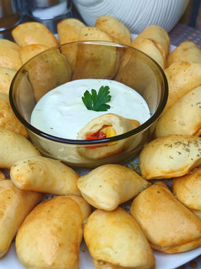 🥟 Imprezowe pieczone pierożki z salami 🥳