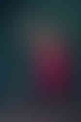 Fotografie de familie in studio cu fundal pictat