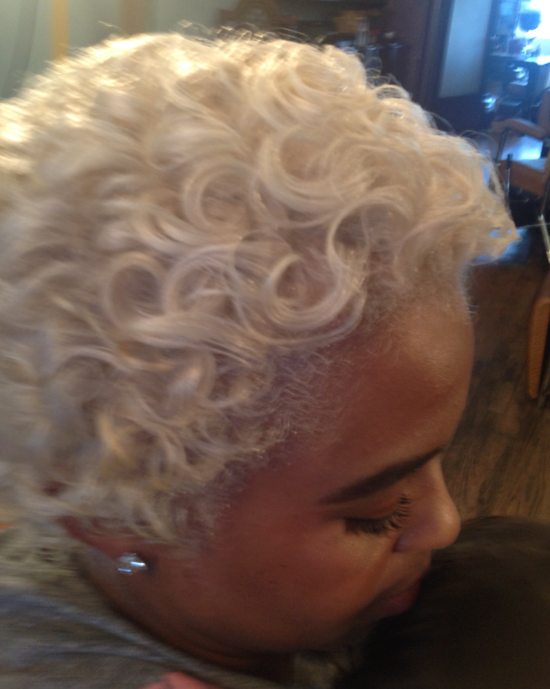 HOW TO GET "COOL BLONDE" ON NATURAL HAIR COLOR LEVEL 2 content media