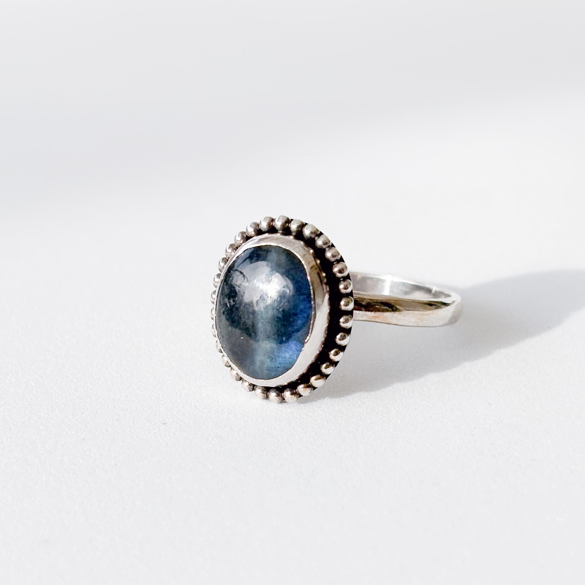 Cat Eye Labradorite