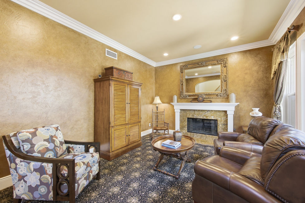 Sitting Room - 008