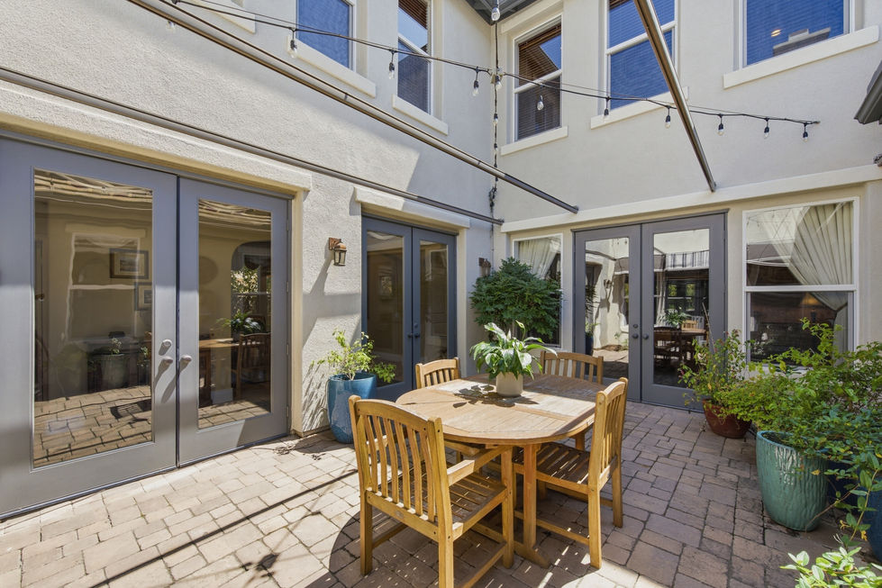 Courtyard- 003