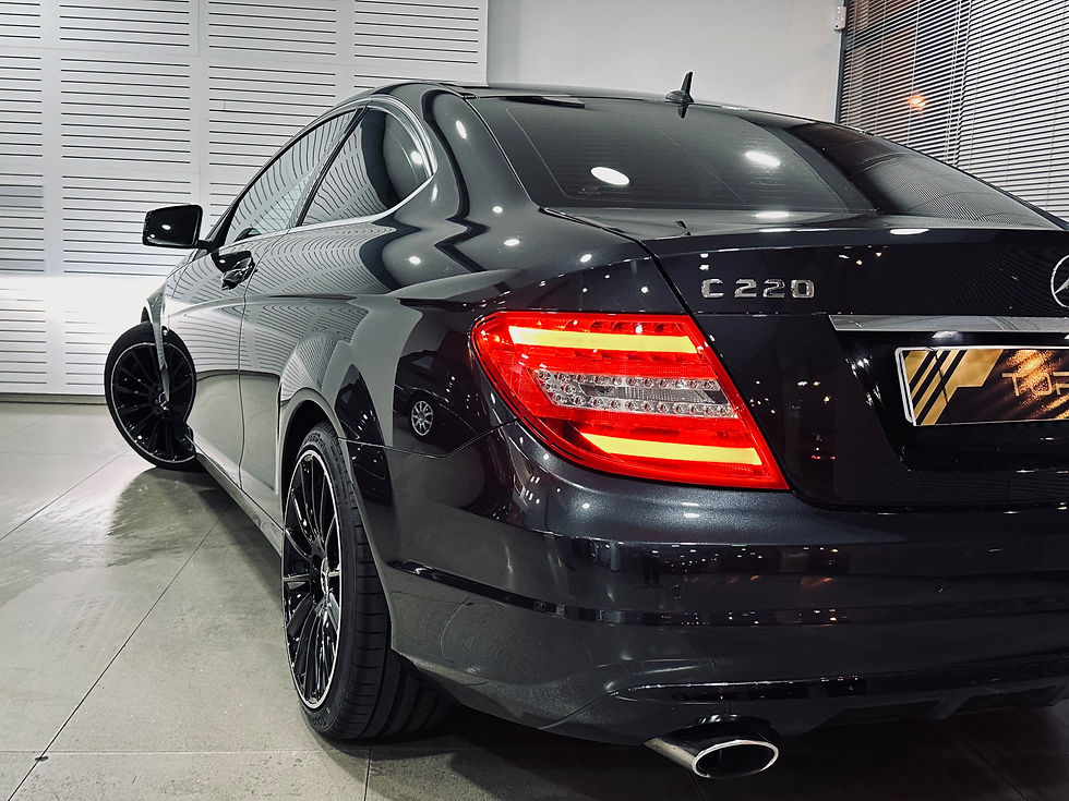 Miniatura: MERCEDES BENZ C220 COUPE