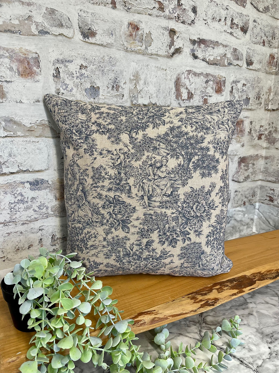 Thumbnail: Toile Zen marine Linen scatter cushion berry and grouse
